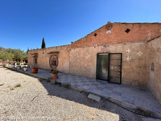 Casa de campo en Barbarroja - ALICANTE