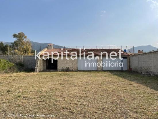 Chalet en Canals - VALENCIA