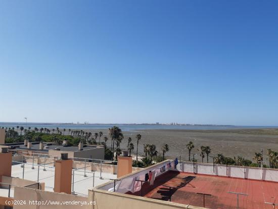  PISO CON ASCENSOR JUNTO AL PASEO MARÍTIMO - CADIZ 