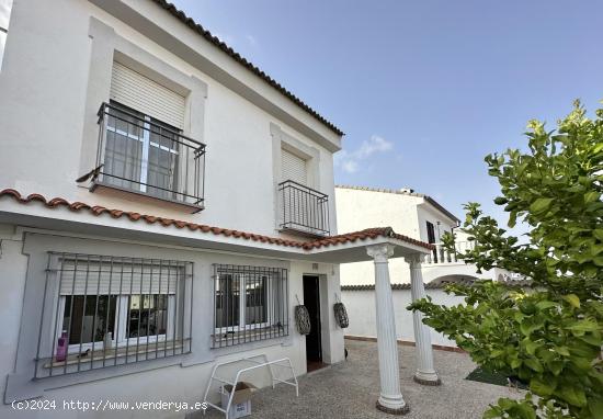 Chalet adosado en El Arrecife, La Carlota. - CORDOBA