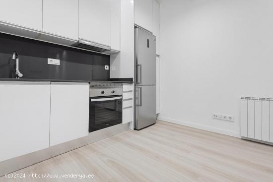 PISO DE 1 HABITACIÓN - BARCELONA