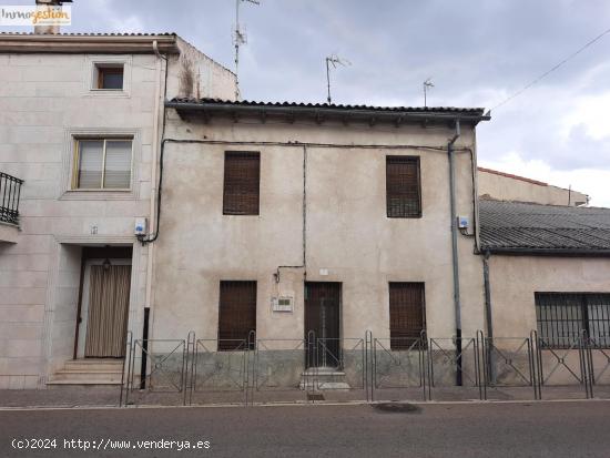 CASA EN VENTA EN COGECES DEL MONTE (VALLADOLID) - VALLADOLID