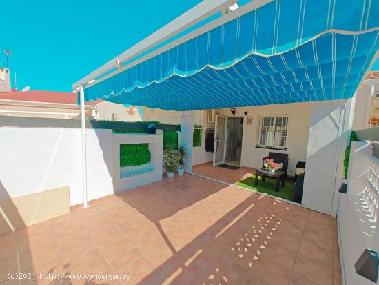 SE VENDE FANTASTICO BUNGALOW EN LA TORRETA TORREVIEJA - ALICANTE