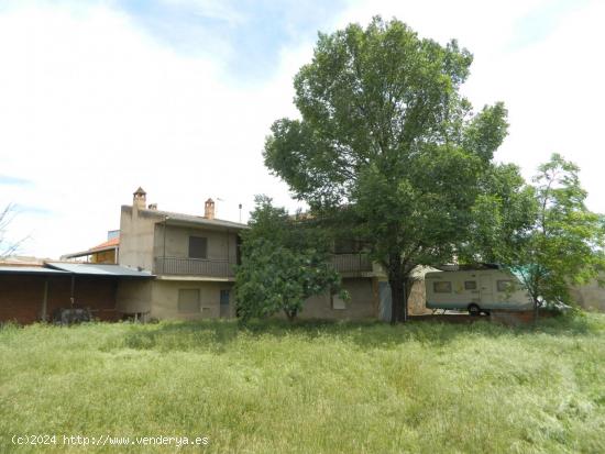 CASA CON TERRENO EN CALLE  LOPE DE VEGA 12 - CIUDAD REAL