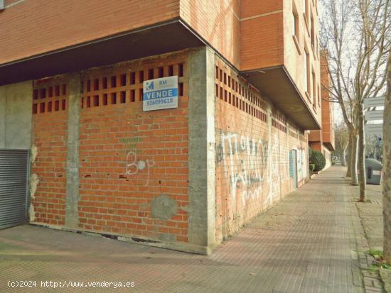  Venta de Local en carretera de fuensanta, 67 - CIUDAD REAL 