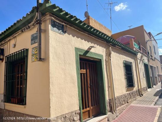 NEGOCIO DE HOSTELERIA CON VIVIENDA INCLUIDA - ALBACETE