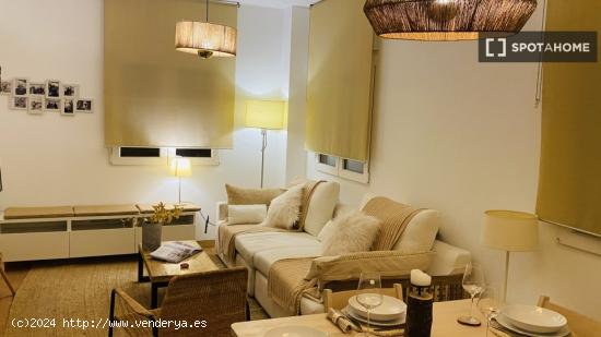 Apartamento completo de 3 dormitorios en Granada - GRANADA