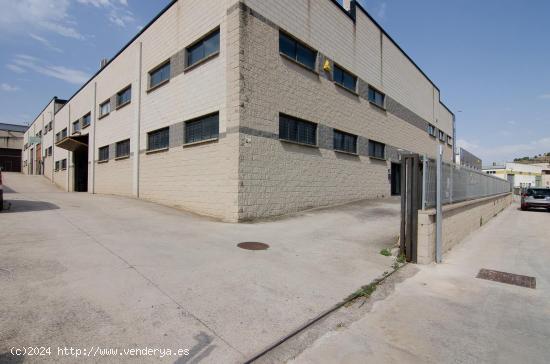 NAVE EN VENTA EN EL POLIGONO INDUSTRIAL LES COMES  IGUALADA - BARCELONA