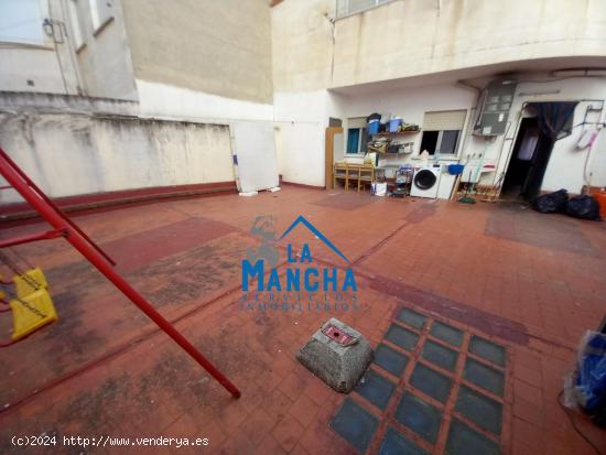 INMOBILIARIA LA MANCHA VENDE PISO CON PATIO Y TRASTERO EN ZONA FRANCISCANOS. - ALBACETE