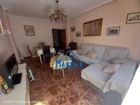 INMOBILIARIA LA MANCHA VENDE PISO CON PATIO Y TRASTERO EN ZONA FRANCISCANOS. - ALBACETE