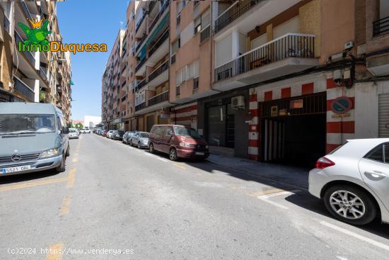 !!Plaza de garaje junto Plaza de Toros!! - GRANADA