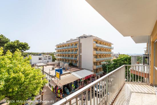 PISO TOTALMENTE REFORMADO CON TERRAZA EN EL ARENAL DE LLUCMAJOR - BALEARES