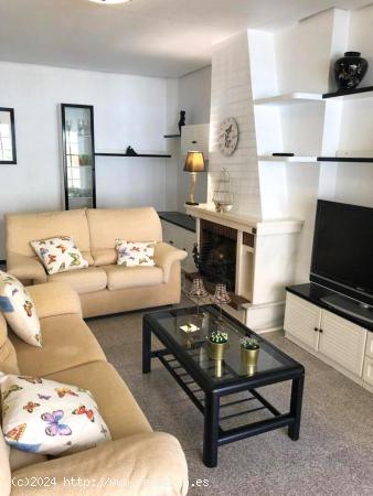 Duplex Adosado de 155m² - ALICANTE