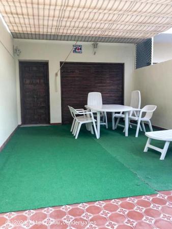 Duplex Adosado de 155m² - ALICANTE