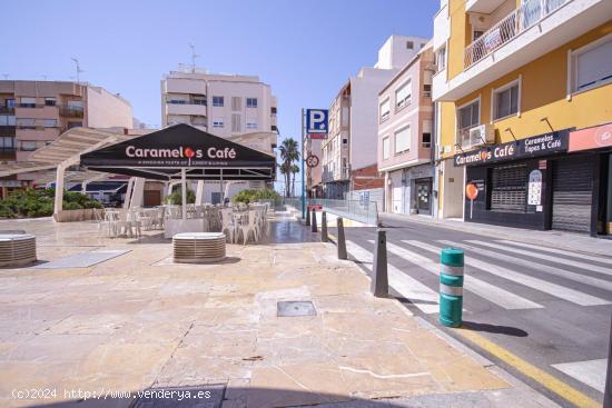 SE VENDE PLAZA DEL GARAJE EN CENTRO DE TORREVIJA ( PLAZA MIGUEL HERNÁNDEZ) EL TEATRO - ALICANTE