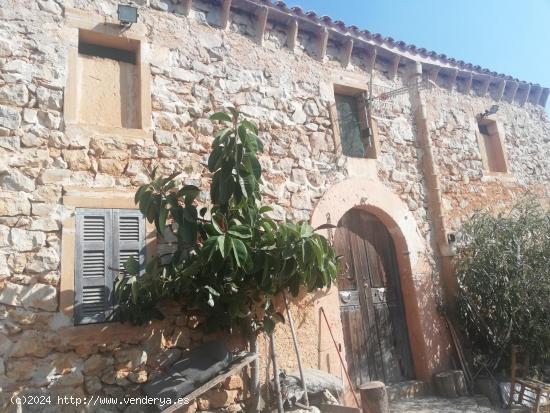 CASA DE PIEDRA CON VISTAS AL MAR CERCA DEL PUEBLO - BALEARES