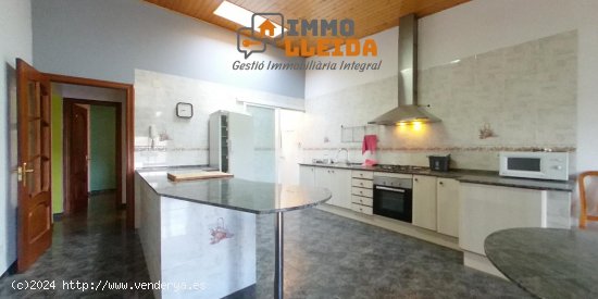 Unifamiliar adosada en venta  en Maials - Lleida