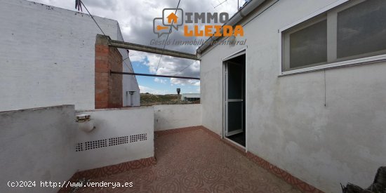 Unifamiliar adosada en venta  en Maials - Lleida