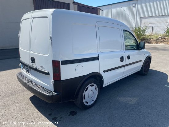 Opel Combo 1.7 DTI 75cv - Cabanillas del Campo