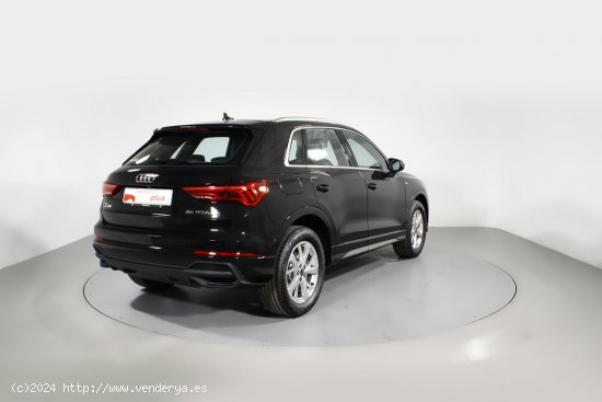 Audi Q3 AUDI Q3 45 TFSIe S line S-tronic - 