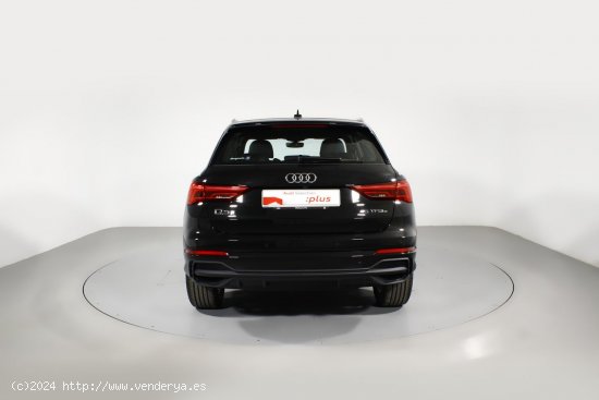 Audi Q3 AUDI Q3 45 TFSIe S line S-tronic - 