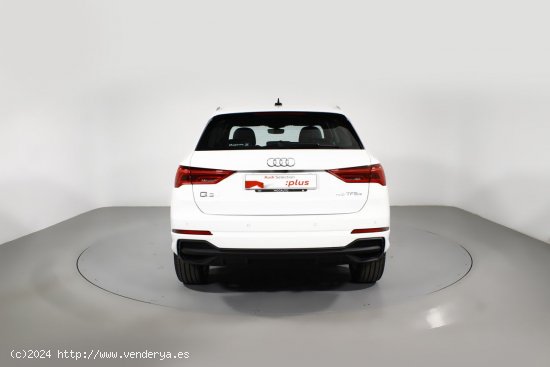 Audi Q3 AUDI Q3 45 TFSIe S line S-tronic - 