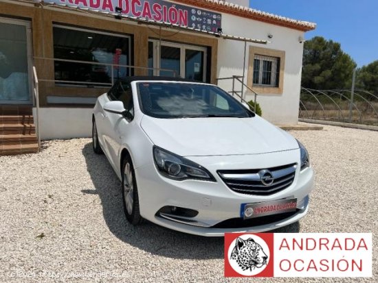 OPEL Cascada en venta en XÃ bia (Alicante) - XÃ bia