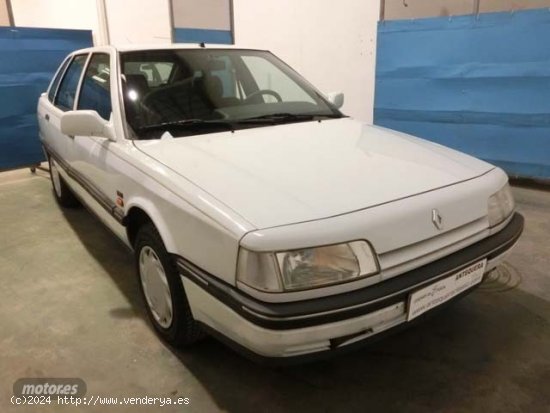 Renault R21 GTX MANAGER de 1992 con 51.000 Km por 2.000 EUR. en Valencia