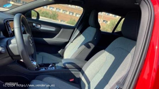 Volvo XC40 XC40 Plus, B3 mild hybrid, Gasolina, Dark de 2023 con 19.134 Km por 38.400 EUR. en Murcia