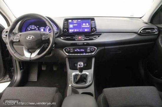 Hyundai i30 1.5 DPI Klass SLX 110 de 2023 con 16.033 Km por 19.990 EUR. en Asturias