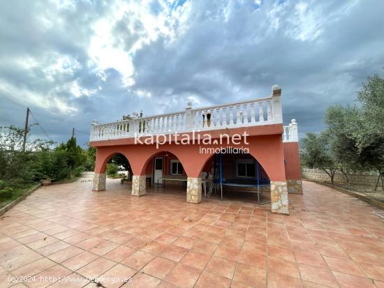 Casa de campo a la venta en Ontinyent. - VALENCIA