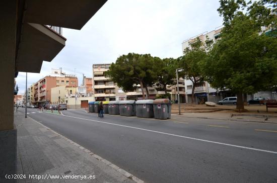 Local comercial de alquiler situado en el centro de Vilanova - BARCELONA