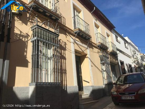 ESTUPENDA CASA PARA REFORMA INTEGRAL  MUY CERCA DEL CENTRO DE MORÓN DE LA FRONTERA - SEVILLA