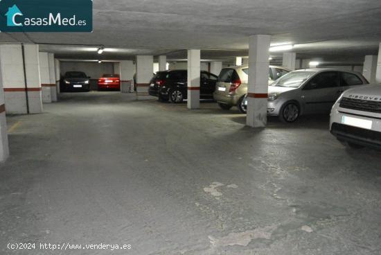 CALLE BACHILLER, se alquila plaza de garaje en el edificio más moderno de la zona - VALENCIA