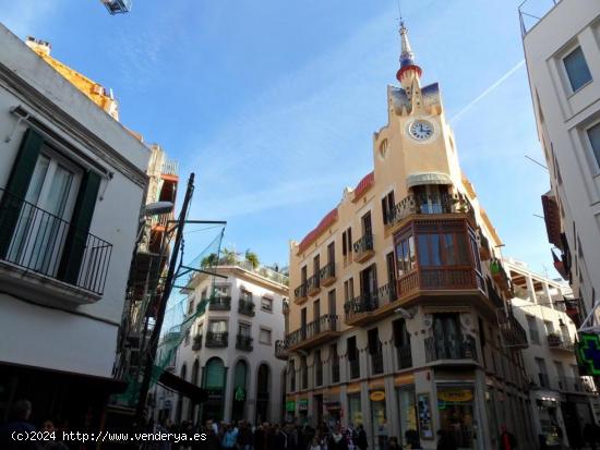 ¡Oportunidad única! Traspaso de gran restaurante en el corazón de Sitges - BARCELONA