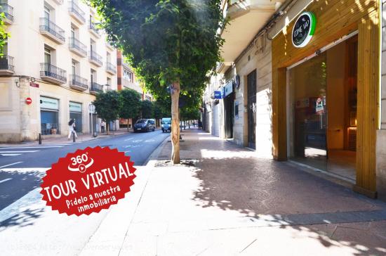  En pleno funcionamiento, negocio de pizzeria y comida para llevar (take away). - TARRAGONA 