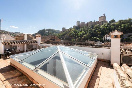 EDIFICIO DE APARTAMENTOS TURISTICOS FRENTE A LA ALHAMBRA - GRANADA