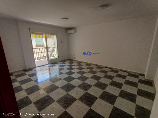 PISO DE 3 DORMITRIOS CON TERRAZA - MURCIA