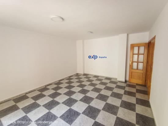 PISO DE 3 DORMITRIOS CON TERRAZA - MURCIA