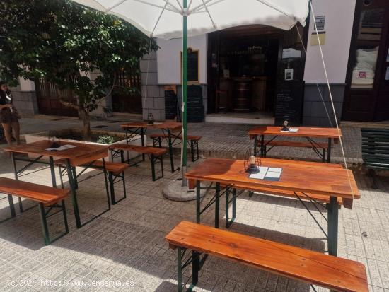 TRASPASO DE UN BAR CON TERRAZA A POCOS METROS DE PLAZA DEL CHARCO - SANTA CRUZ DE TENERIFE