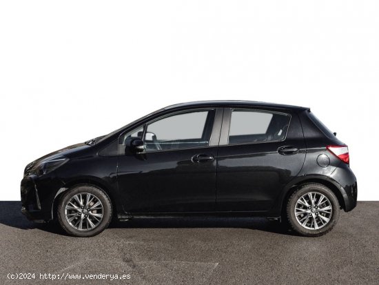 Se Vende TOYOTA Yaris 1.0 70 Active