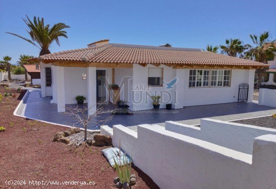 LUXURY VILLA IN PARQUE HOLANDÉS