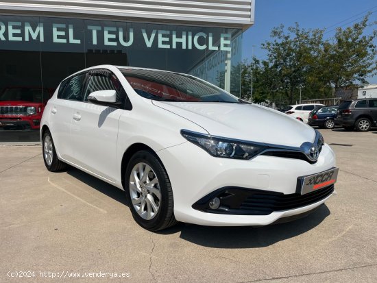 Toyota Auris 1.8 HYBRID ACTIVE - Granollers