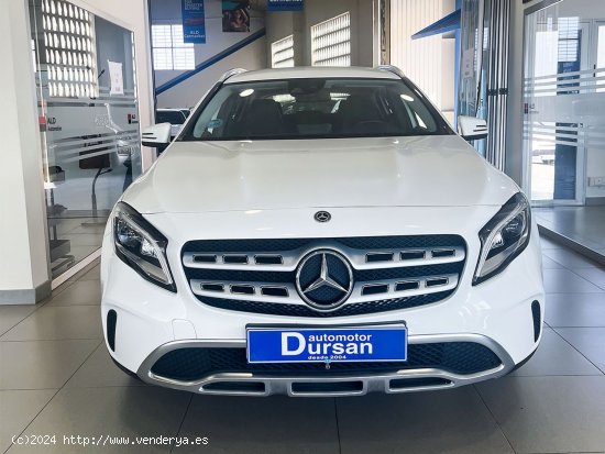 Mercedes GLA MERCEDES-BENZ  GLA 180 - 