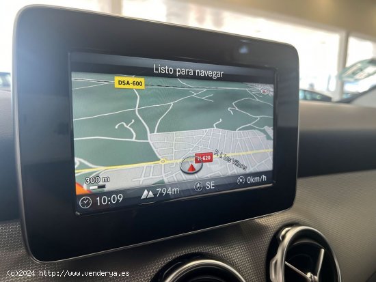 Mercedes GLA MERCEDES-BENZ  GLA 180 - 