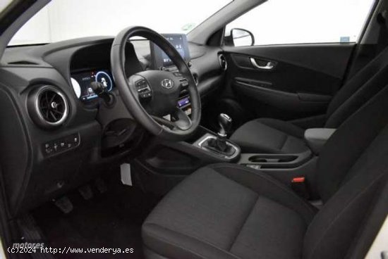 Hyundai Kona 1.0 TGDI Maxx 4x2 de 2023 con 13.985 Km por 21.500 EUR. en Asturias