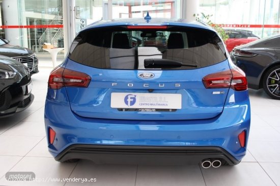 Ford Focus FOCUS 1.0 MHEV  ST- LINE 5P de 2023 con 49 Km por 25.900 EUR. en Pontevedra