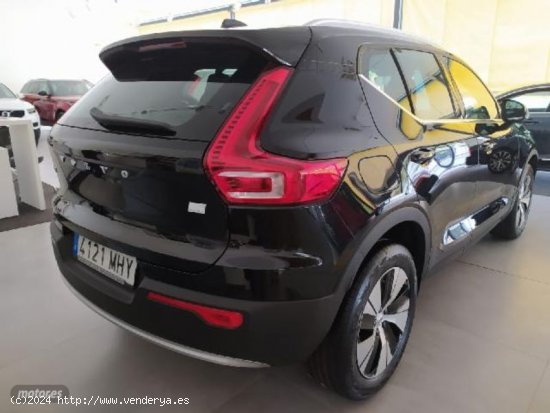 Volvo XC40 RECHARGE T4 PLUS BRIGHT de 2023 con 19 Km por 43.900 EUR. en Cadiz