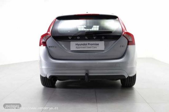 Volvo V 60 1.6 D2 Basico Auto de 2014 con 178.766 Km por 11.500 EUR. en Valencia