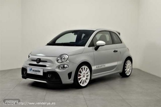 Abarth 500 695 1.4 16v T-Jet 132kW (180 CV) de 2022 con 40 Km por 35.200 EUR. en Valencia